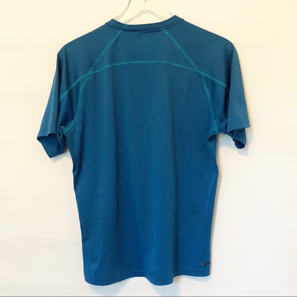 Men’s The North Face Tee (S) - Picture 3 of 5